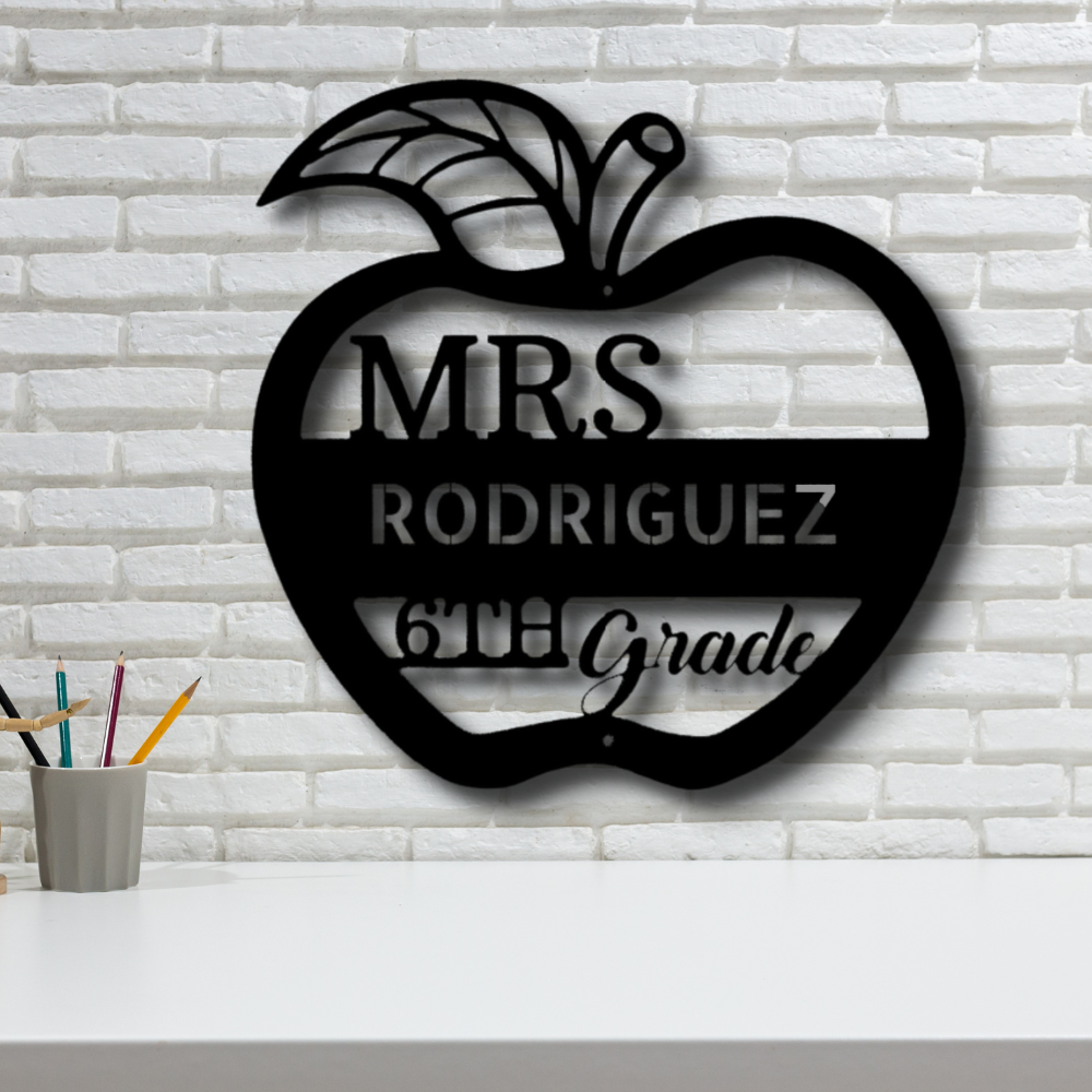 Custom Teacher Name Metal  Sign, Personalized Teacher Name Appreciation Gift, Classroom Wall Decor, Class Teacher Name Wall Hanging, Appreciation Gift For Teacher.